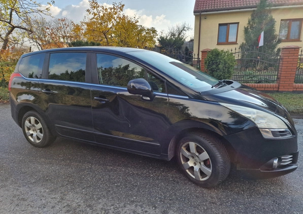 Peugeot 5008 cena 10900 przebieg: 232800, rok produkcji 2010 z Praszka małe 254
